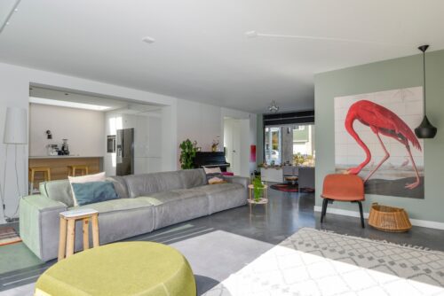Strakke aanbouw met alu en zink
