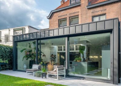 Complete renovatie en uitbreiding van een woning in Haarlem